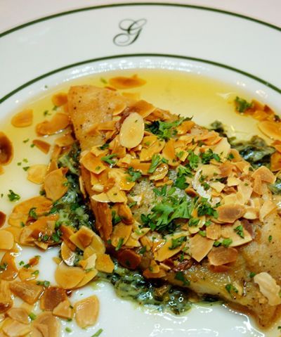 Galatoire’s Trout Almondine * Almond day – Lisa s Everyday Life Trout Recipes, Cheap Recipes, Healthy Supper Recipes, Lisa S, Classic Recipes, Healthy Supper, Creole Recipes, Supper Recipes, Supper Club