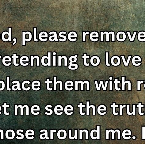 Patrice Warren on Instagram: "God, please remove anyone pretending to love me and replace them with real love.
Let me see the truth about those around me. Protect my heart from false intentions. I trust Your guidance." Protect My Heart, I Trusted You, I Trust, Real Love, Affirmation Quotes, Love Me, Trust Yourself, The Truth, My Heart