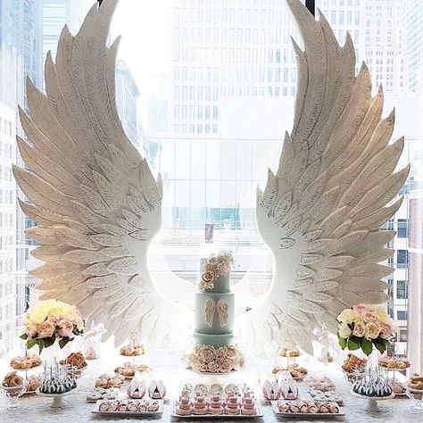 107 Likes, 4 Comments - EVENT STYLING TIPS & VIDEOS (@eventsbyrozy) on Instagram: “Now that's a backdrop!! 😳😇🕊 repost: @finecakesbyzehraofficial wings created by: @engineeredarts…” Wine Pull, Angel Baby Shower, Angel Theme, Baptism Decorations, Baptism Party, Cadeau Photo, Baby Christening, Heaven Sent, Sweet Table