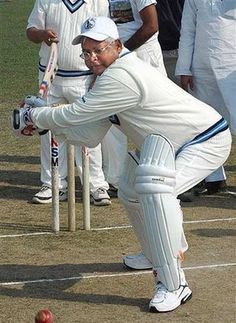 Lalu - Best Ever Cricket Shot Lalu Prasad, India Pictures, Playing Cricket, Cricket India, Crickets Funny, Funny Images With Quotes, World Cricket, India India, Cricket Sport