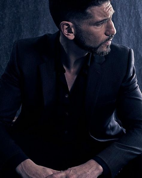 Jon Bernthal Jon Bernthal Photoshoot, Jon Bernthal Punisher, John Bernthal, Vandal Savage, Pleasing People, Charlie Cox, Punisher Marvel, Hello Handsome, Jon Bernthal