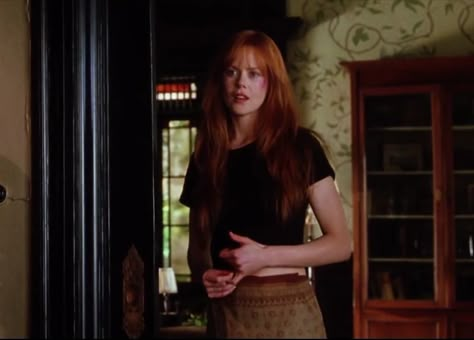 Gillian Practical Magic Outfits, Gillian Owens Outfit, Nicole Kidman Practical Magic Hair, Nicole Kidman Practical Magic, Sandra Bullock Nicole Kidman, Gillian Owens, Soul Stealer, Practical Magic Movie, Italian Actress