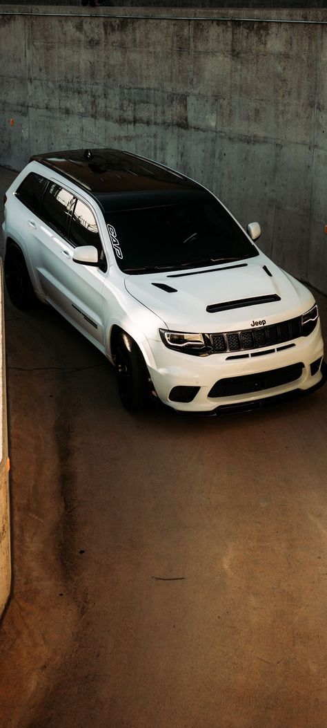 Jeep Srt Wallpaper, Trackhawk Wallpaper, Grand Cherokee Lifted, Jeep Trackhawk, Jeep Srt, Jeep Srt8, Ford Mustang Wallpaper, Car Iphone Wallpaper, Mustang Wallpaper