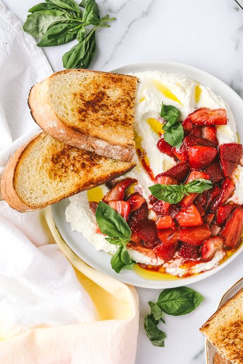 Marscapone Cheese, Strawberry Feta, Roasted Strawberries, Feta Dip, Mother's Day Brunch, Whipped Feta, Toasted Bread, Strawberry Dip, Mothers Day Brunch