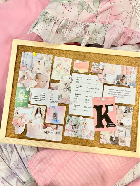 Coquette Bulletin Board, Pink Cork Board, Bulliten Boards Ideas Aesthetic, Aesthetic Bulletin Board Ideas, Cork Board Aesthetic, Pinboard Ideas Aesthetic, Aesthetic Bulletin Board, Hyperfeminine Coquette, Cork Board Ideas