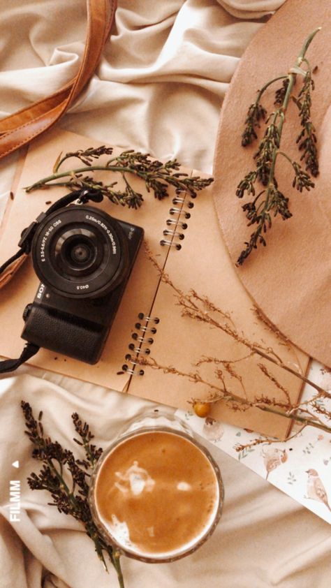 Earth Tone Aesthetic Pictures, Earth Tones Aesthetic Wallpaper, Earthy Aesthetic Pictures, Kenzie Aesthetic, Boho Aesthetic Photos, Warm Tones Aesthetic, Earth Tone Aesthetic, Earth Tones Aesthetic, Aesthetic Earth