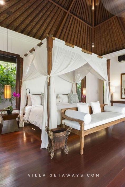 House Styles Interior, Bali Bedroom, Balinese Interior, Bali Luxury Villas, Amazing Rooms, Bali Luxury, Bali Style Home, Bali Decor, Balinese Decor