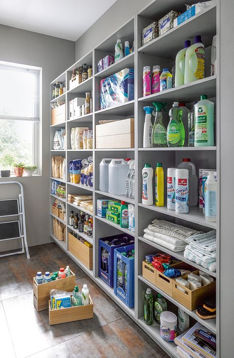 Utility Room Storage, Utility Room Designs, Pantry Room, Desain Pantry, Dream Laundry Room, House Organisation, Modern Laundry Rooms, Kitchen Organization Pantry, Laundry Room Inspiration