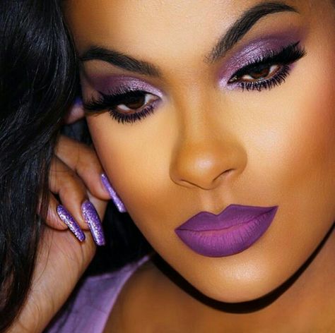 Just Gorgeous! Purple Lipstick Makeup, Maquillage On Fleek, Purple Lipstick, Purple Makeup, Green Makeup, School Dropout, Unique Makeup, Purple Eyeshadow, Face Forward