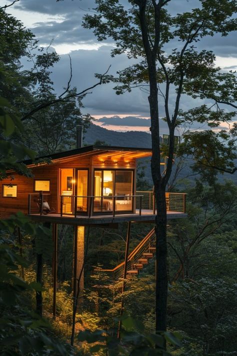 63 Magnificent Modern Homes with Panoramic Mountain Views House On Stilt, Treehouse Design, Mountain Mansion, Airbnb Cabin, Bnb Ideas, Resort Ideas, Mountain Modern Home, Mountain Cabins, Minimal House