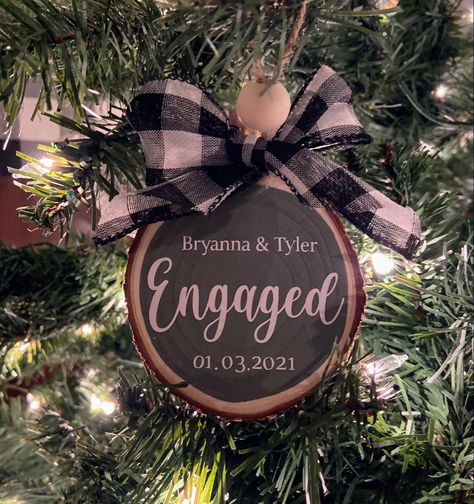 Diy Engagement Ornaments Christmas, Diy Engaged Ornament, Diy Engagement Ornament, Engaged Ornament Diy, Engaged Ornament, Engagement Ornament, Ornament Diy, Homemade Ornaments, Engagement Ornaments