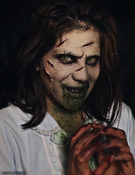 #halloween #halloweenmakeup #theexorcist #makeup  #makeupartistsworldwide #sfxmakeup The Exorcist Makeup, Prison Makeup, Exorcist Makeup, Regan Exorcist, The Exorcist Regan, Meat Locker, Halloween Maquillage, Halloween Fx, Spooky Makeup