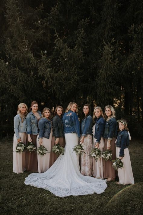 Custom Denim Jackets for Bride and Bridesmaids on Wedding Day: Hip & Modern Wedding from All Heart Photo & Video featured on Burgh Brides #denimweddingpartyjackets #bridalaccessories #weddinginspiration Bridesmaid Dress With Jacket, Jackets For Bridesmaids, Denim Jacket Bridesmaids, Wedding Party Jeans, Bridesmaid Jean Jacket, Denim Bridesmaid Dresses, October Wedding Dresses, Jeans Wedding, Denim Wedding