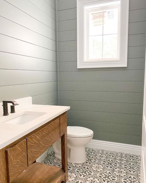 Benjamin Moore Duxbury Gray, Duxbury Gray Benjamin Moore, Duxbury Gray, Interior Door Paint Colors, Benjamin Moore Bathroom, Laundry Room Paint Color, Laundry Room Paint, Painted Interior Doors, Mindful Gray