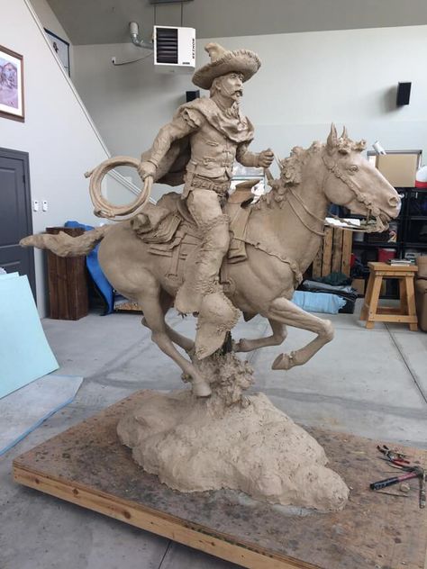 Vaquero (70% life size - Running) - Scott Rogers Sculpture 4 Horsemen, Bronze Sculpture, In Spanish, Life Size, Drawing Techniques, The Original, Art Projects, Lion Sculpture, Cowboy