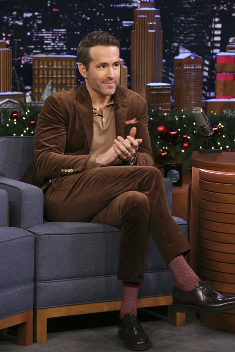 The 10 Best-Dressed Men of the Week | GQ Casual Interview Outfit, What To Wear For An Interview, Burgundy Outfit Ideas, Ryan Reynolds Style, Interview Clothes, Billboard Women In Music, Burgundy Outfit, Best Dressed Man, Crazy Outfits