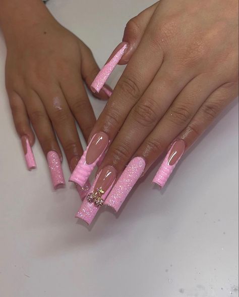 Simple Pink Nails With Gems, Pink And White Birthday Nails, Becoming A Nail Tech, Nails Winter 2022, Fancy Pink Nails, Valentine's Day Nails Pink, Pink Cherry Nails, Nails Autumn 2022, Christmas Nails Aesthetic