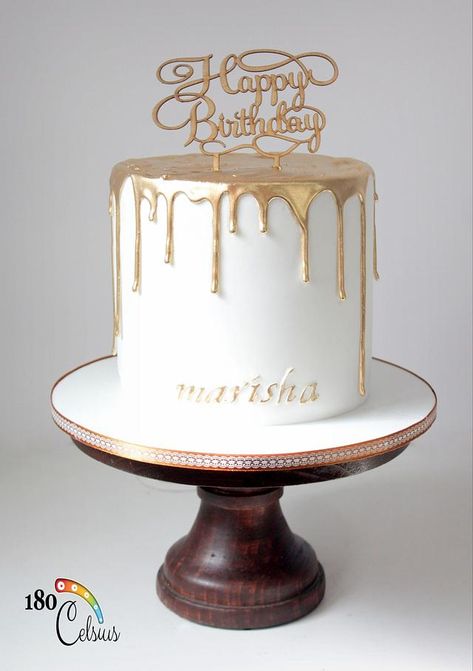 Golden Birthday Cake Ideas, Bolo Drip Cake, Drip Cake Tutorial, 24th Birthday Cake, Golden Birthday Cakes, White Birthday Cakes, Golden Cake, Gold Birthday Cake, 21st Cake