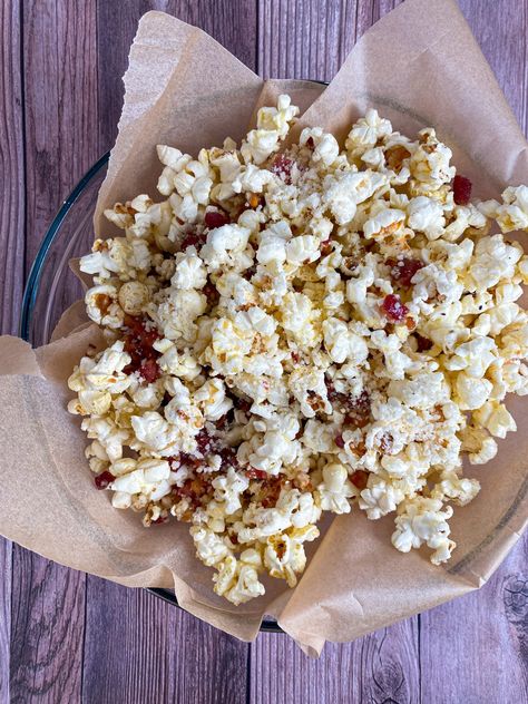 Pancetta & Parmesan Popcorn - Tastefully Grace Parmesan Popcorn, Best Thanksgiving Appetizers, Crispy Pancetta, Popcorn Recipe, Popcorn Seasoning, Popcorn Recipes, Thanksgiving Appetizers, Gluten Free Cheese, Blank Canvas