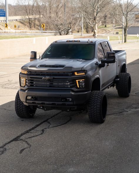 Lifted Chevy Trucks Silverado 2500, Mexican Trucks, Lifted Silverado, American Pickup Trucks, Country Trucks, Chevy Diesel Trucks, Chevy Trucks Silverado, Trucks Lifted Diesel, Utility Truck