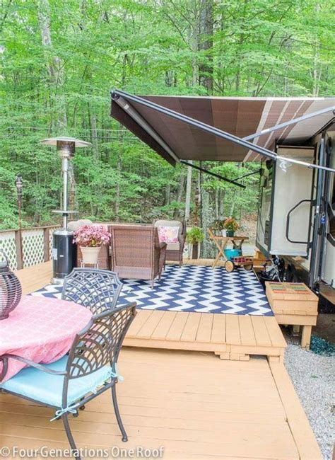 RV Deck Ideas – As a paint job Caravan Renovation Before And After, Rv Deck, Campsite Decorating, Trailer Deck, Laying Decking, Deck Makeover, Caravan Renovation, Mobile Home Living, Cool Deck