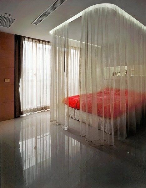 Beds With Curtains Around It, Curtain Around Bed, Luxury Canopy Bed, Bed With Curtains, Stylish Room Decor, Luxury Room Bedroom, Smart Home Design, Batumi, Bedroom Decor Design