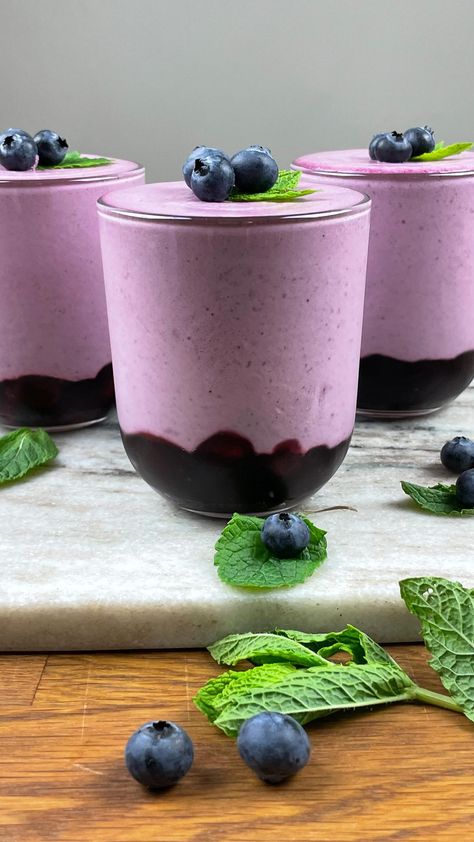 Blueberry Mousse Recipe, Blueberry Mouse, Blueberry Parfait, Dessert Blueberry, Blueberry Mousse, Blueberry Compote, Australia Food, Blueberry Desserts, Layered Desserts