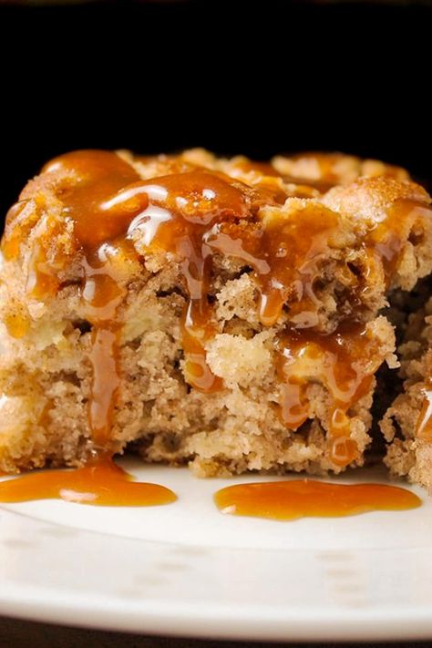 This moist apple cake recipe is a wonderful celebration of Fall. The cake is delicious on its own, but a real standout with a drizzle of silky bourbon caramel sauce Apple Cake With Caramel Sauce, Bourbon Cake Recipe, Cake With Caramel Sauce, Caramel Apple Cake Recipe, Bourbon Whipped Cream, Cake Cravings, Bourbon Caramel Sauce, Bourbon Cake, Moist Apple Cake