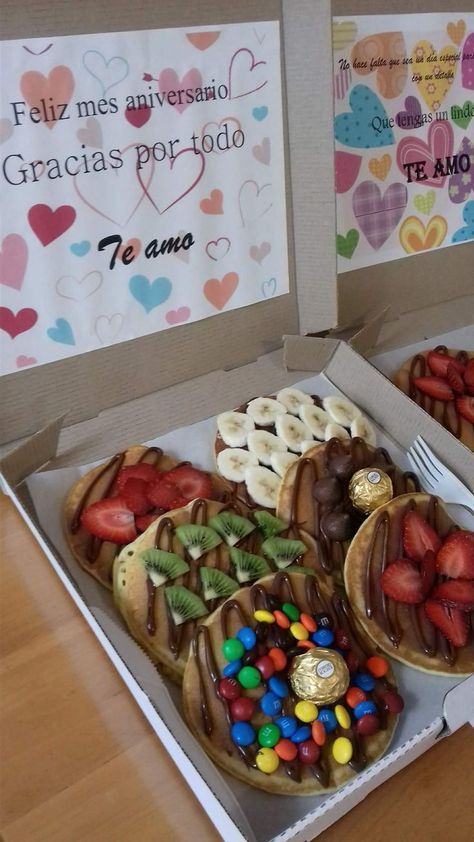 Hot Cakes Minis, Mini Waffles, Breakfast Gift, Hot Cakes, Mini Pancakes, Sweet Box, Think Food, Valentines Food, Mini Donuts