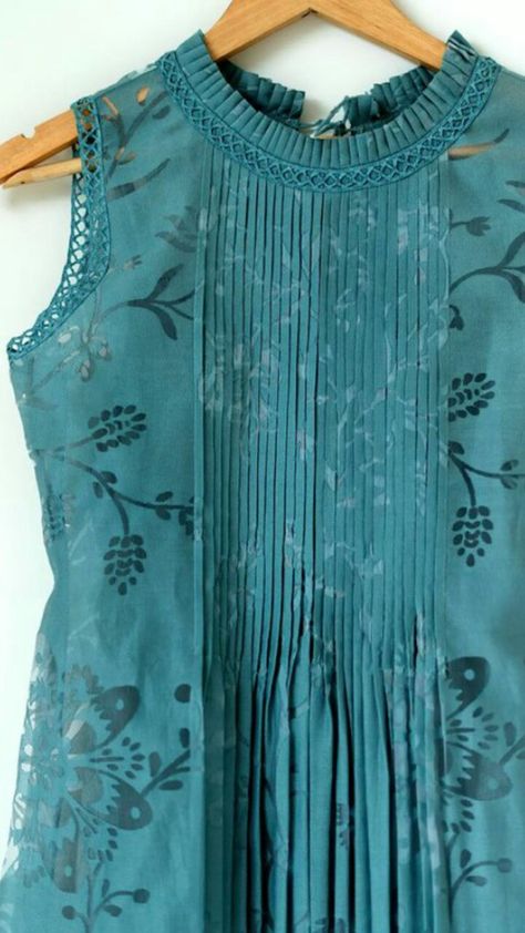 Kurtis Neck Designs Latest, Latest Kurti Neck Designs Pattern 2023, Kurti Back Neck Designs Latest Fashion Neckline, New Kurti Designs 2023 Latest Cotton, Kurti Designs Latest 2023, New Kurti Designs 2023 Latest Neck, Latest Kurti Designs Pattern 2023, Designs For Printed Suits, Pintucks Kurti Designs