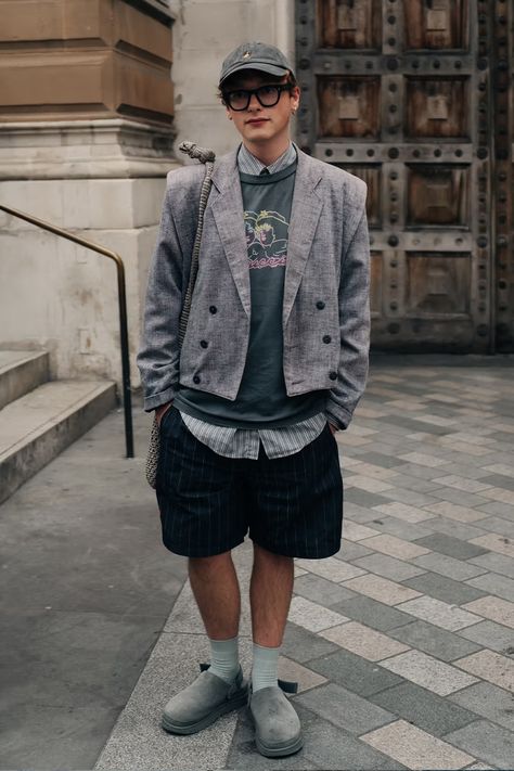 London Fashion Week Street Style SS25 | Hypebeast Target Audience Moodboard, London Street Style Men, Style 2025, London Fashion Week Street Style, Crop Blazer, Womenswear Fashion, London Street Style, Mens Wear, Cool Street Fashion