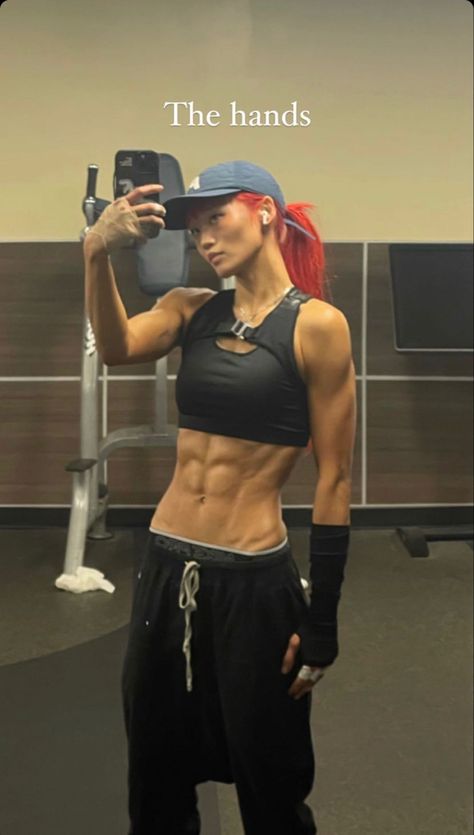 Masc Women, Gym Room, Women's Muscle, Ideal Body, Fitness Inspiration Body, Body Motivation, Bodo, Gym Inspiration, Muscle Girls