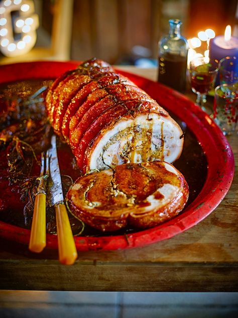 Porchetta di davida Sage Stuffing, Italian Roast, Jamie Oliver Recipes, Italian Christmas, Wine Desserts, Sunday Lunch, Boneless Pork, Chicken Livers, Jamie Oliver