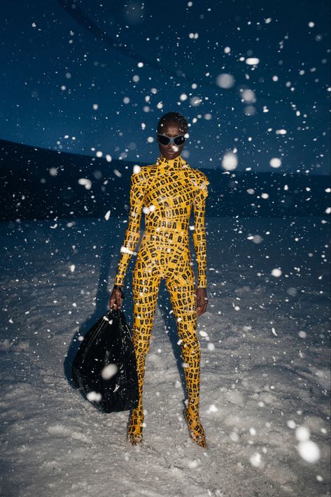 Balenciaga Editorial, Editorial Fashion Photography, Balenciaga Style, Luxury Marketing, Traditional Fashion, Winter 2022, Fall 2022, Hollywood Glamour, Designer Suits