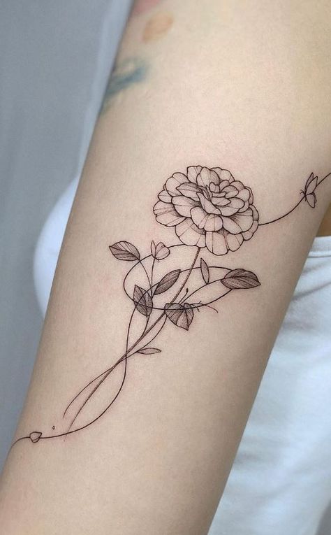 Dainty Marigold Flower Tattoo, Fine Line Marigold Tattoo, Small Marigold Tattoo, Marigold Tattoo, Cosmos Tattoo, Carnation Tattoo, Maching Tattoos, Mom Tattoo Designs, Bouquet Tattoo