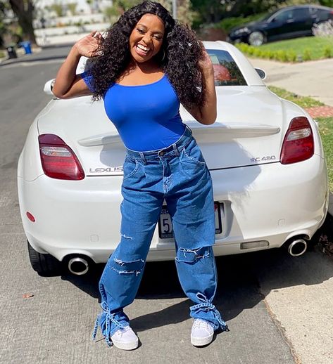 Sherri Shepherd Reveals She Lost 20 Lbs.: ‘I Love the Way I Feel’ Inverted Triangle Outfits, Sherri Shepherd, Talk Show Host, The Way I Feel, Lose 20 Lbs, Summer Instagram, Blue Shirt, American Actress, Comedians