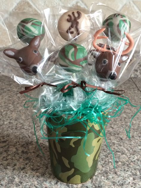 Hunting cake pops Hunting Cake Pops, Deer Cake Pops, Camo Cake Pops, Deer Hunting Cake, Bites Ideas, Hunting Birthday Cakes, Hunting Cake, Smash Box, Deer Cakes