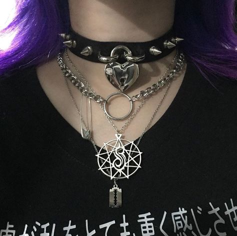 Egirl Accessories, Emo Style Choker Jewelry With Chain, Goth Chains Aesthetic, Goth Choker Necklaces, Black Metal Grunge Choker, Black Metal Punk Choker, Family Jewels, Choker Collar, Grunge Style