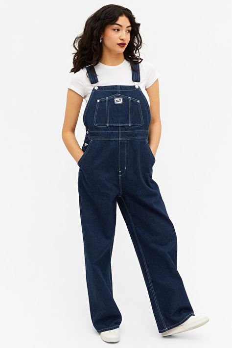 Oversized denim dungaree medium blue - Medium blue - Monki GB White Dungarees, Dungaree For Women, Black Dungarees, Cotton Dungaree, Denim Dungaree, Jumpsuit Navy Blue, Tie Waist Jumpsuit, Denim Dungarees, Satin Jumpsuit