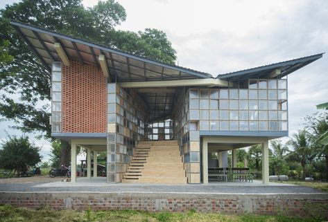 Gallery of Adventurous Global School / Orient Occident Atelier - 1 Pool Diy, Butterfly Roof, Battambang, Internal Courtyard, Architecture Inspiration, Concrete Structure, Learning Design, School Project, Roof Plan