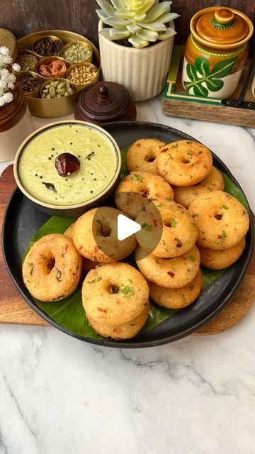 Idli Chutney, Dosa Chutney, Rava Idli, Idli Dosa, Chutney Recipe, Coconut Chutney, Green Chutney, Portable Blender, South Indian Food