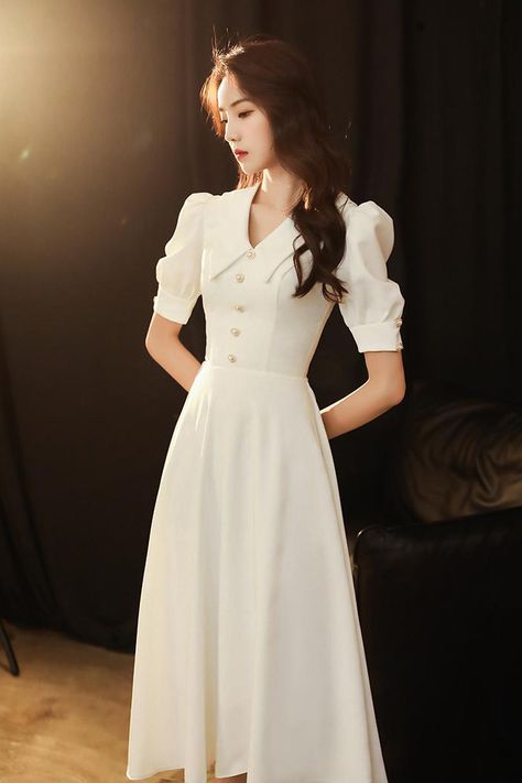 White Day Dress Classy, Medium Dress Elegant, Elegant Daily Dress, White Dress Outfit Formal, Korean Style Dress Elegant, Korean Dress Elegant Long, Simple White Dress Casual, Korean White Dress, White Dress Korean