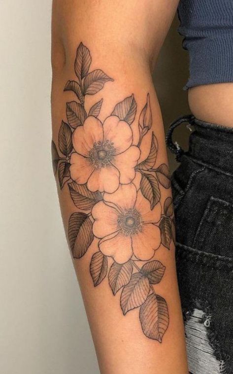 Cherokee Rose Tattoo, Cherokee Tattoos, Wild Rose Tattoo, Rose Tattoo Meaning, Cherokee Rose, Boho Tattoos, Urban Beauty, Village Girl, Mom Tattoos