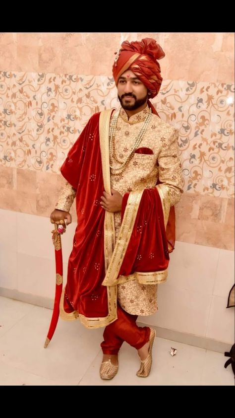 Varraja Pose, Dulha Photo, Dulha Pose, Sherwani Embroidery, Indian Wedding Suits Men, Indian Wedding Pictures, Indowestern Sherwani, Groom Sherwani, Sherwani For Men Wedding