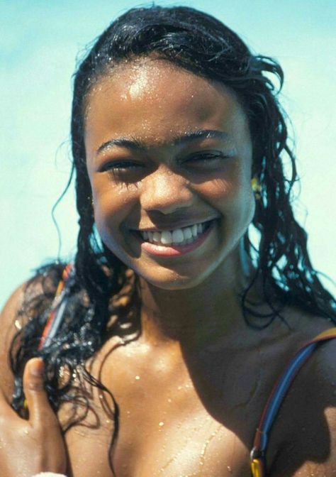 ♥ Tatyana Ali 90s, Tatyana Ali, Curly Hair Drawing, Bible Women, Glam Photoshoot, Brunette Woman, Black Femininity, Glowy Skin, Girls World