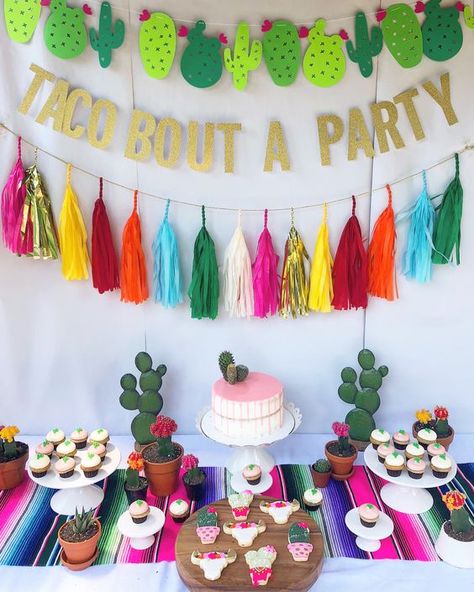 Taco About Turning One, Grad Vibes Only Party, Cinco Birthday Theme, Taco Bar Banner, Taco Theme Graduation Party, Taco Party Theme, Taco Bout A One Year Old, Taco Bday Party Ideas, Taco Bout A Birthday Party