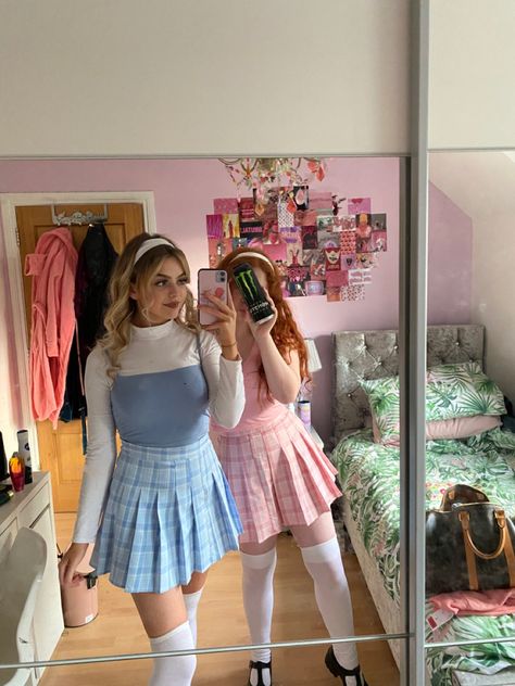 Pink Skater Skirt Outfit, Y2k Christmas Outfits, Dressing Hacks, Roleplay Outfits, Svt Concert, Skater Skirt Outfit, Pink Skater Skirt, Bestie Outfits, Matching Outfits Best Friend