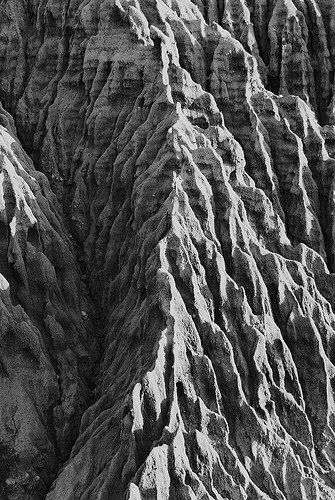 @archillect : https://t.co/YOSnvFaZJM Mountain Texture, Rock Mountain, Natural Structures, Black And White Landscape, Black And White Photograph, Ansel Adams, Brick And Stone, Pics Art, Color Textures