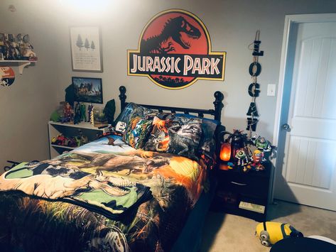 Jurassic Park Themed Bedroom, Jurassic Park Bedroom Ideas, Jurassic Park Bedroom, Jurassic World Room, Jurassic World Bedroom, Dinosaur Boys Room Decor, Dinosaur Theme Bedroom, Dinosaur Boys Room, Dinosaur Bedroom