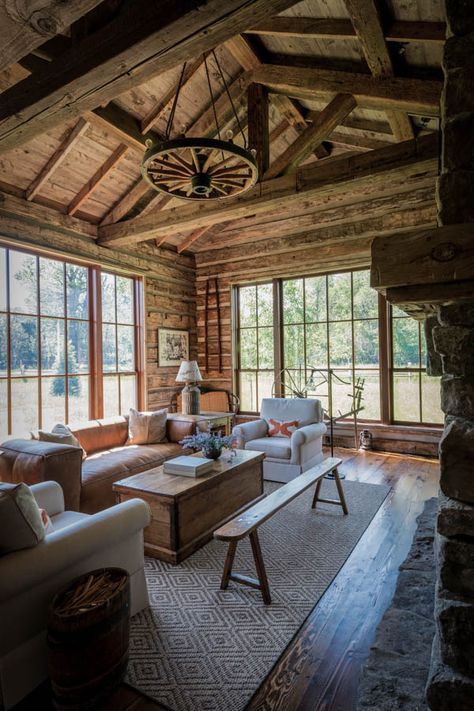 Ranch Inspiration, Rustic Rooms, Cabin Decorating, Log Home Designs, Modern Rustic Living Room, Cabin Interiors, Rustic Dining Room, Cabin Living, Log Cabin Homes